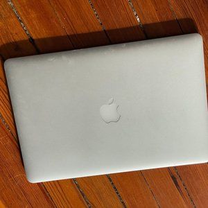 MacBook Pro 15" (2015)